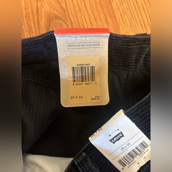 Levi black corduroy pants straight leg size 29 x 30 - Picture 6 of 7